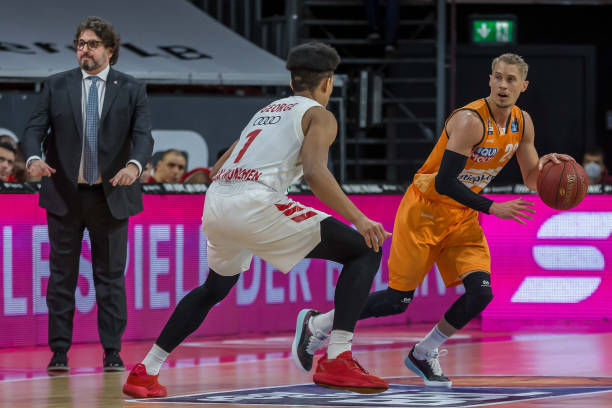 承担起稳定 承担起稳定