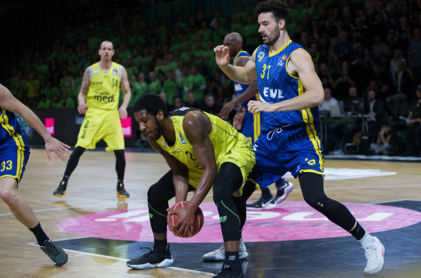 这两位选手 这两位选手